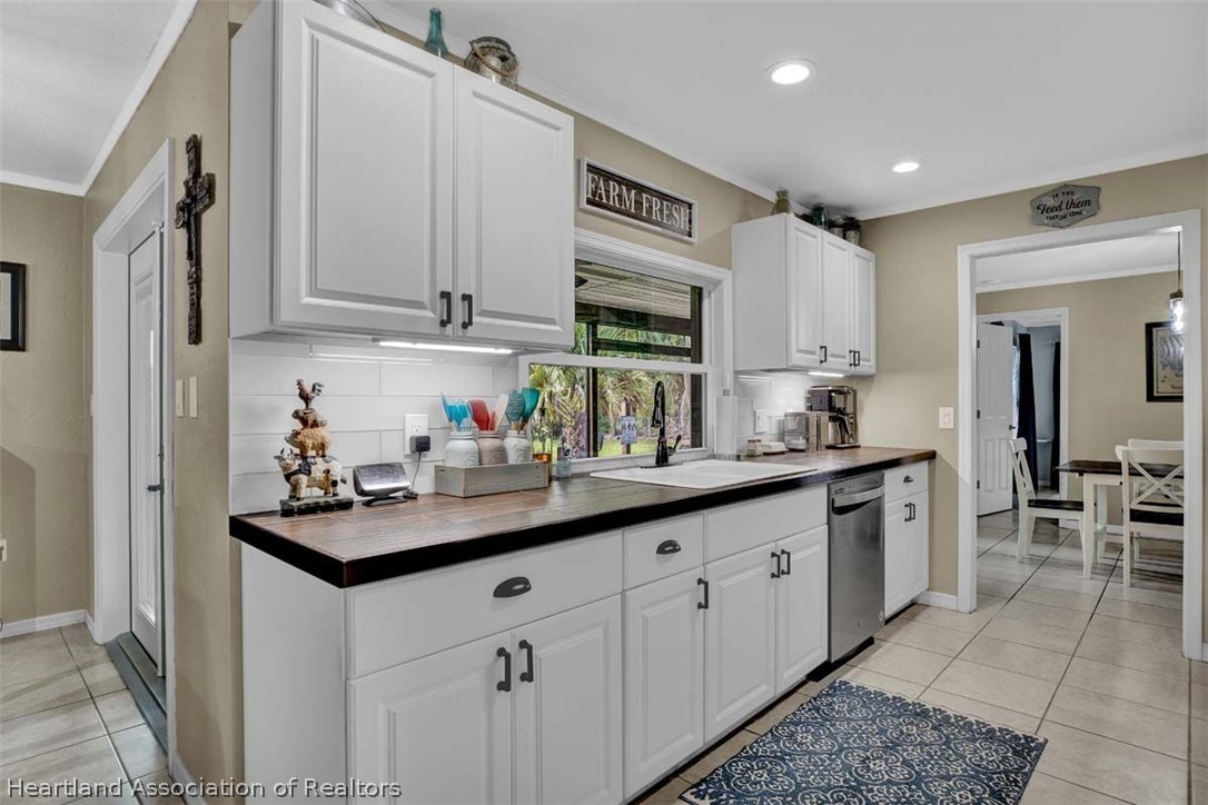 616 Lin Road Sebring, FL 33876 - Photo 3 of 36 Gallery Image 3