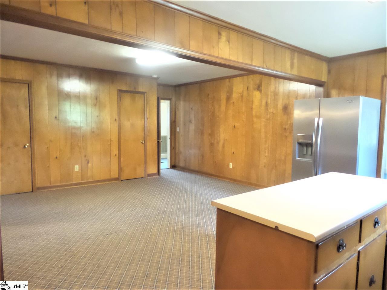 1228 Rutherford Road Greenville, SC 29609 - Photo 12 of 36 Gallery Image 12