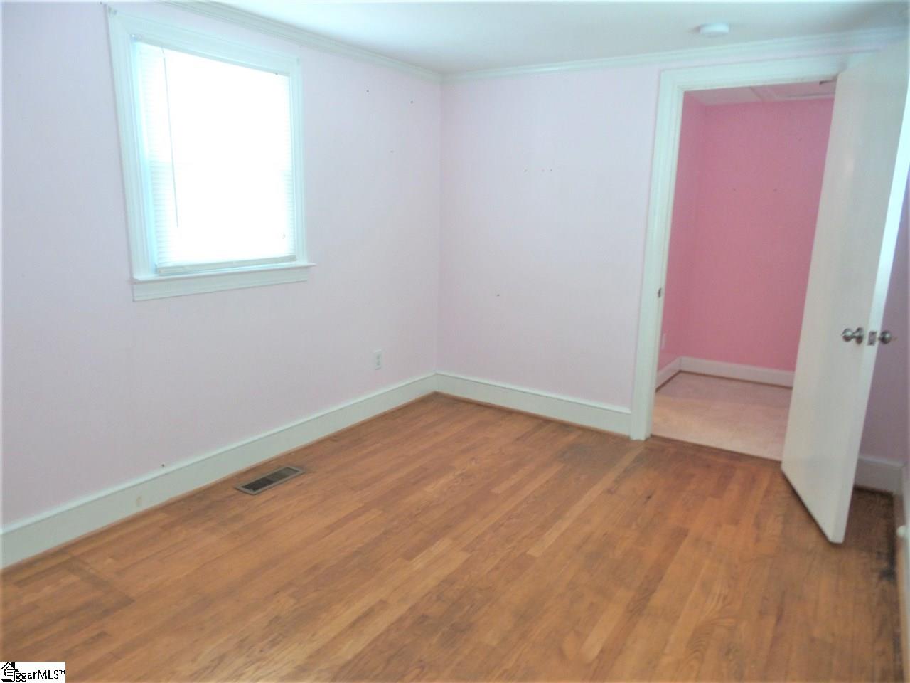 1228 Rutherford Road Greenville, SC 29609 - Photo 17 of 36 Gallery Image 17
