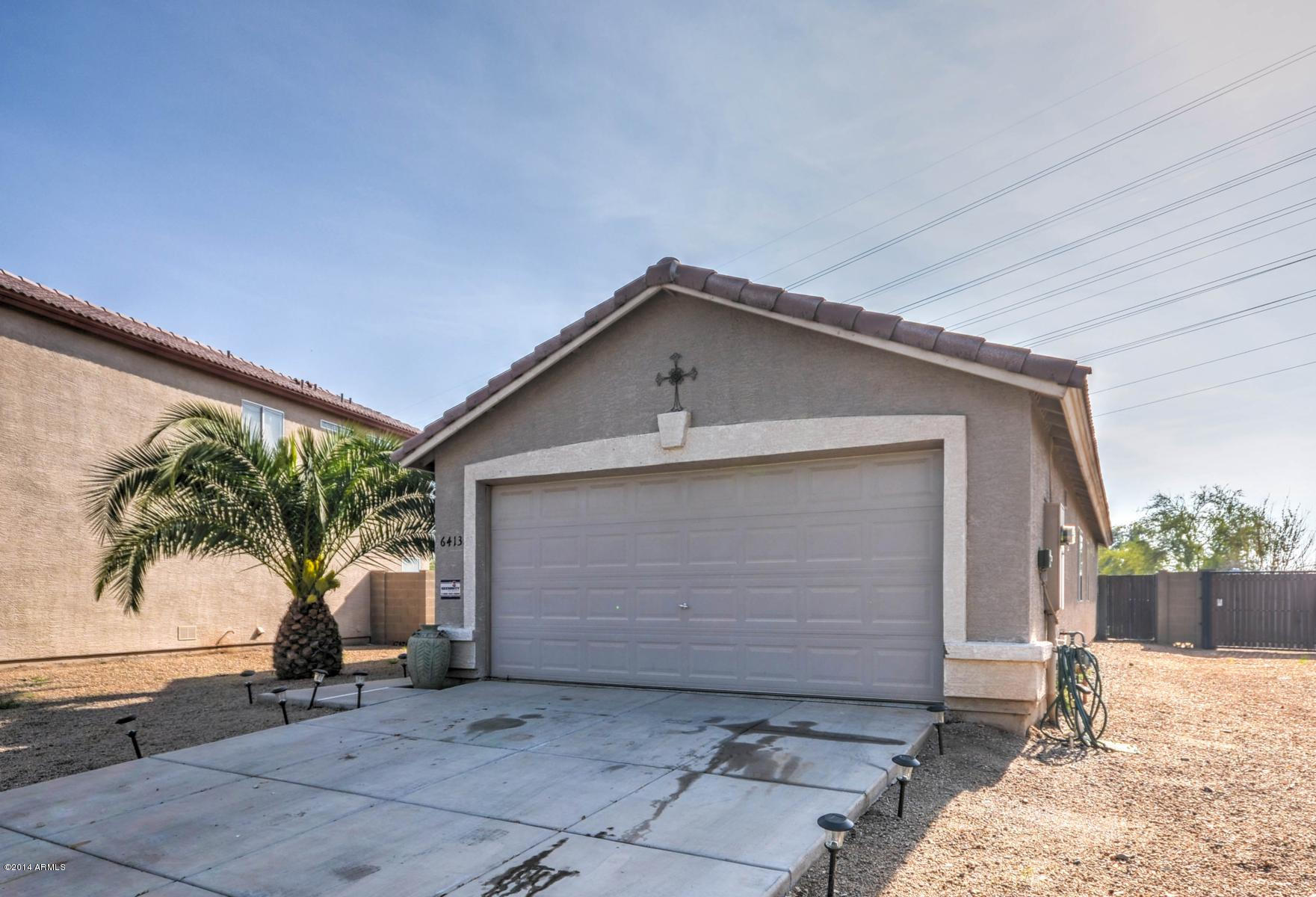 6413 West Riva Road Phoenix, AZ 85043 - Photo 12 of 42 Front 3