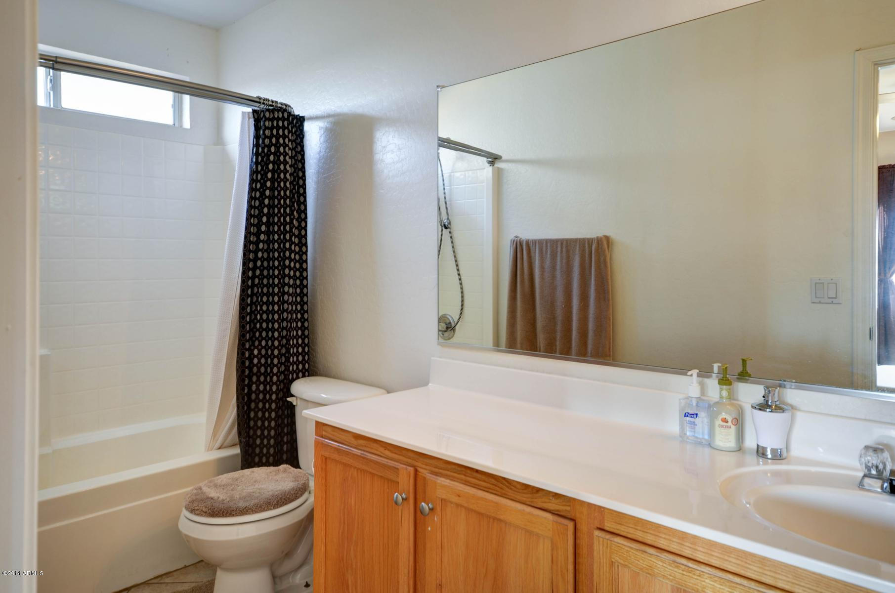 6413 West Riva Road Phoenix, AZ 85043 - Photo 26 of 42 Master Bath 1