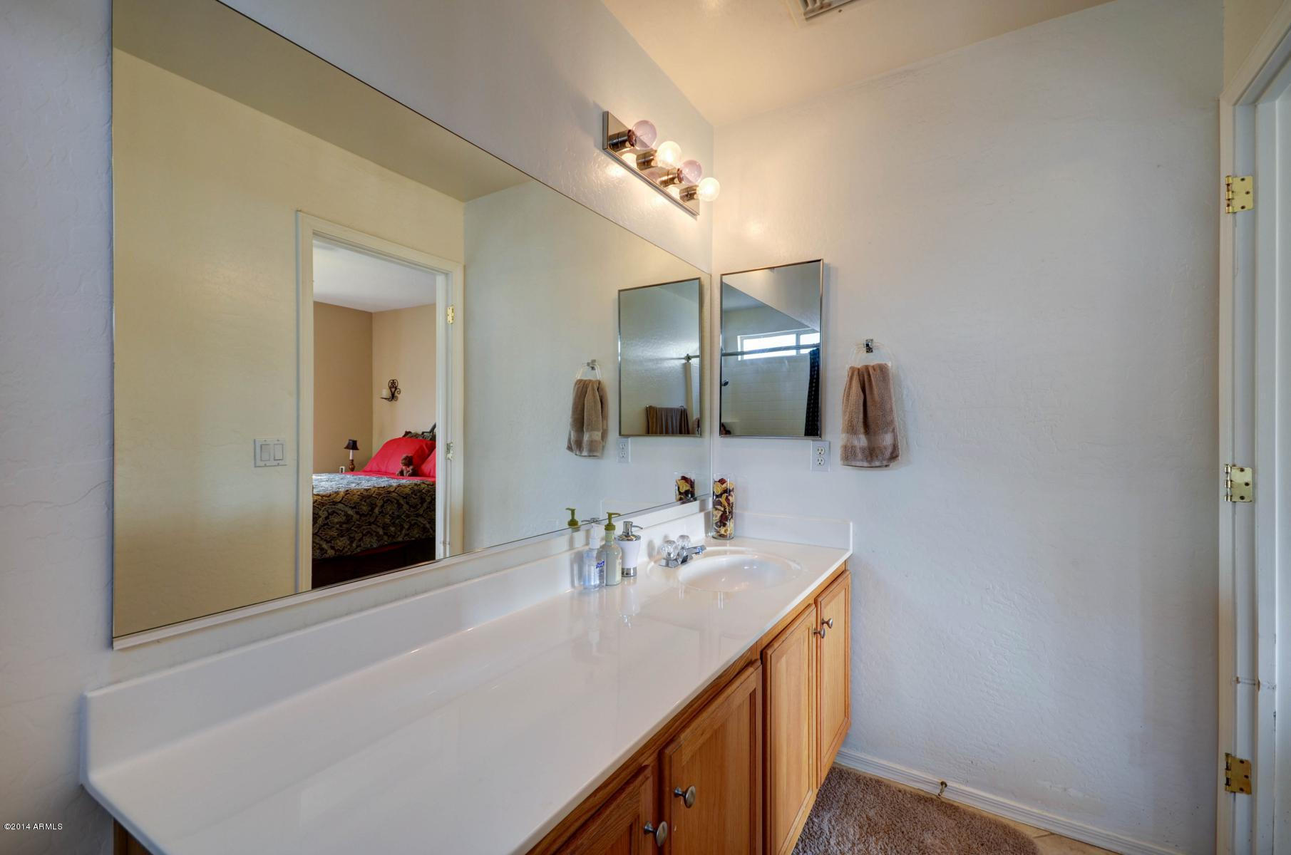 6413 West Riva Road Phoenix, AZ 85043 - Photo 27 of 42 Master Bath 2