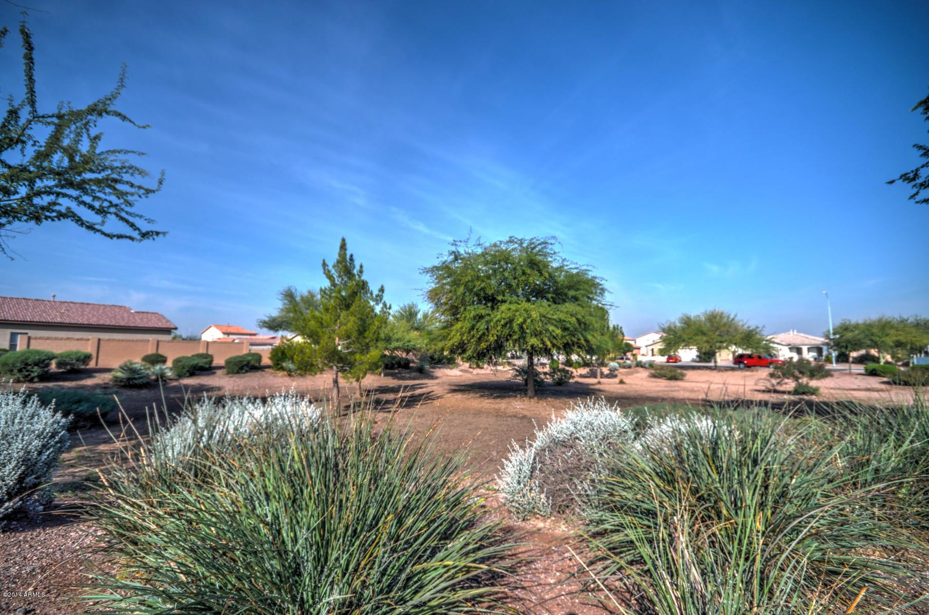 6413 West Riva Road Phoenix, AZ 85043 - Photo 42 of 42 Community 3