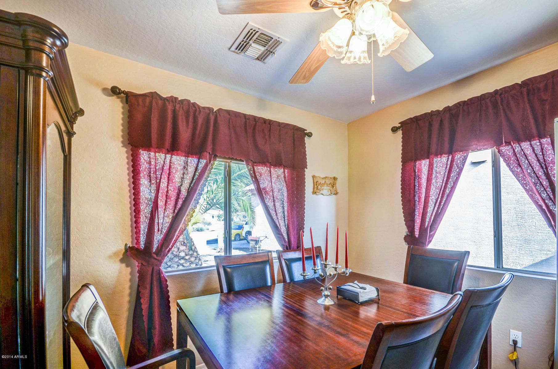 6413 West Riva Road Phoenix, AZ 85043 - Photo 5 of 42 Dining 2