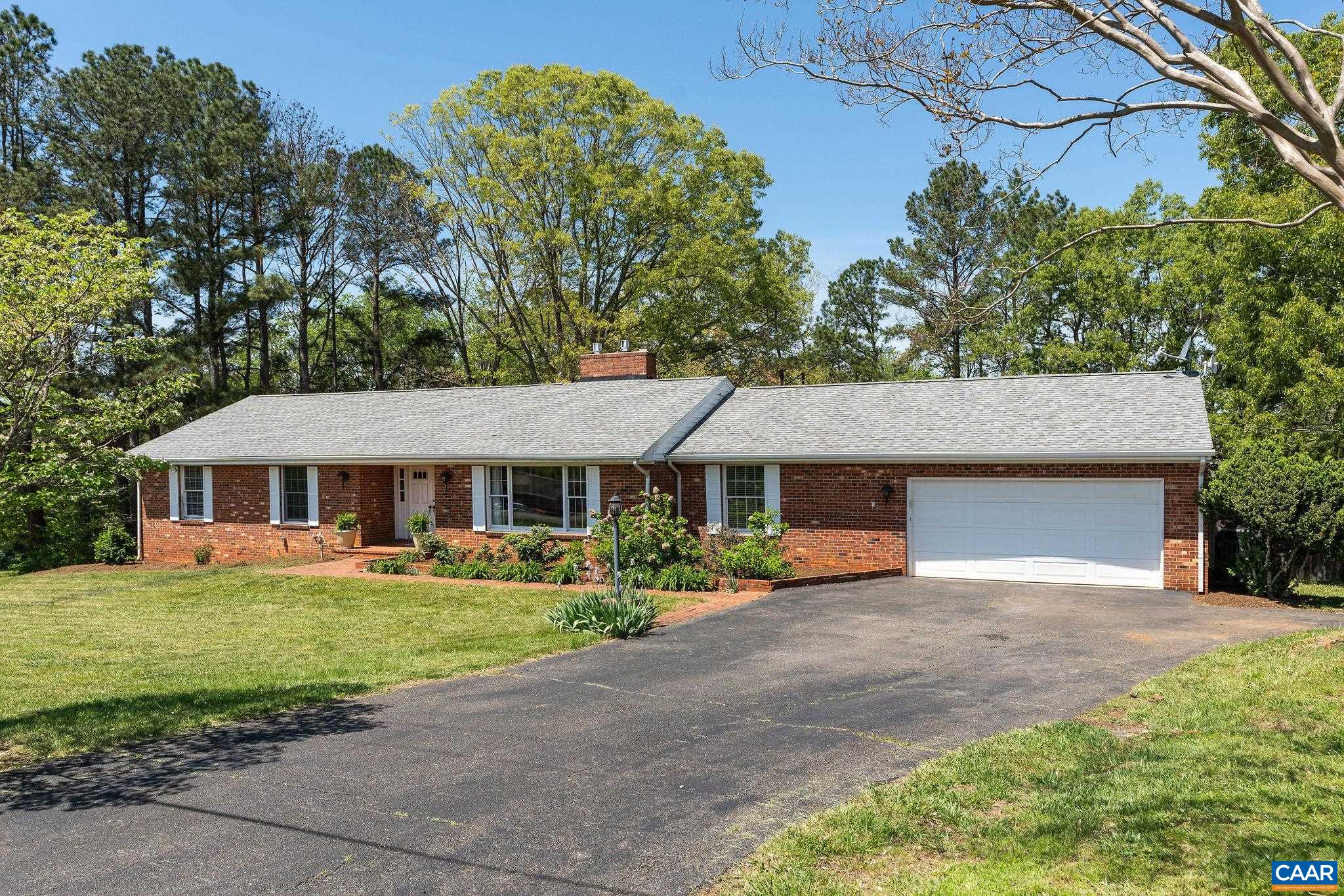 77 Sunset Drive Arrington, VA 22922 - Photo 35 of 35 front view of a house with a yard