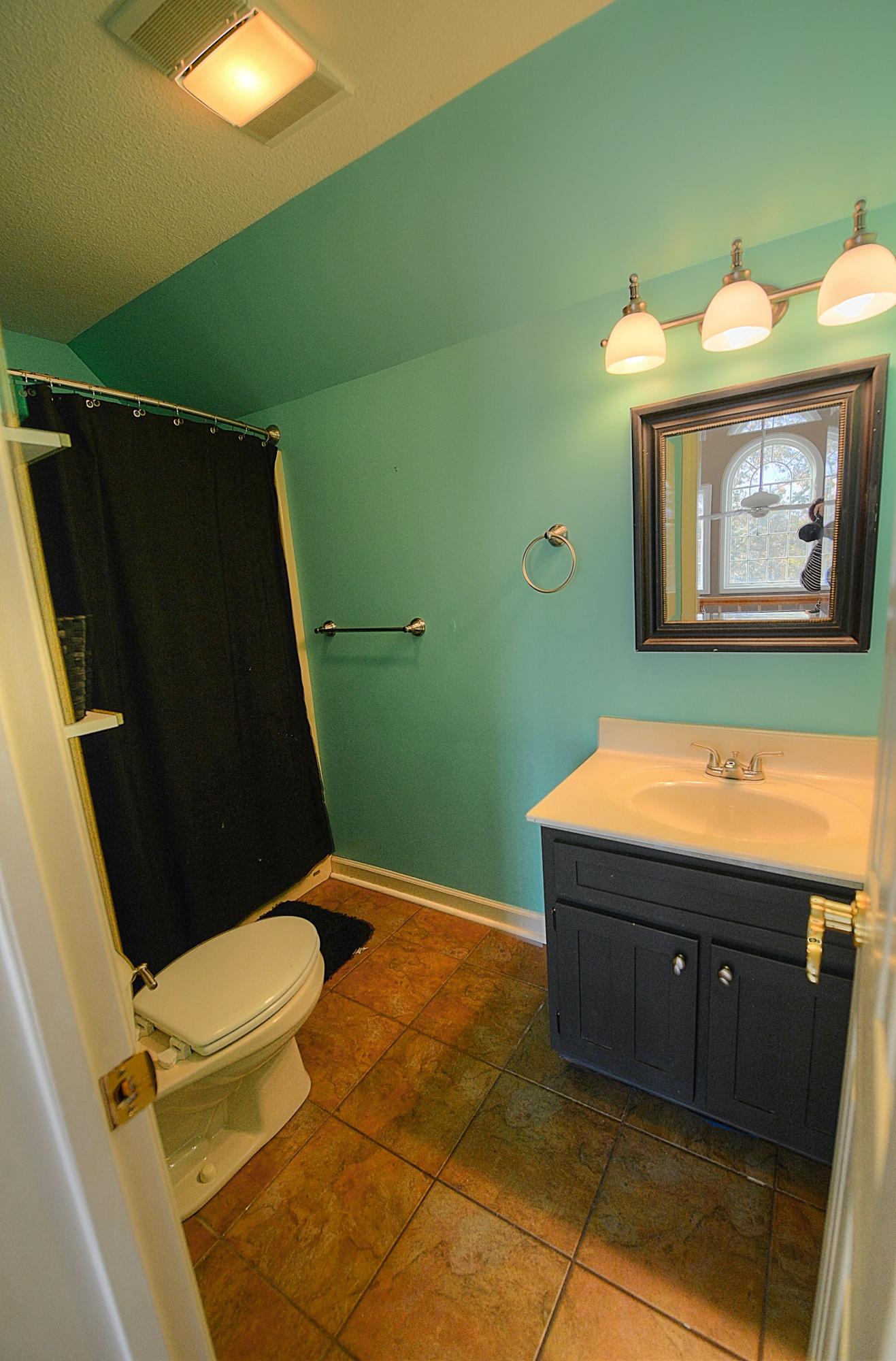 179 Channel Pointe Dayton, TN 37321 - Photo 14 of 18 179 Channel Pointe bath 2