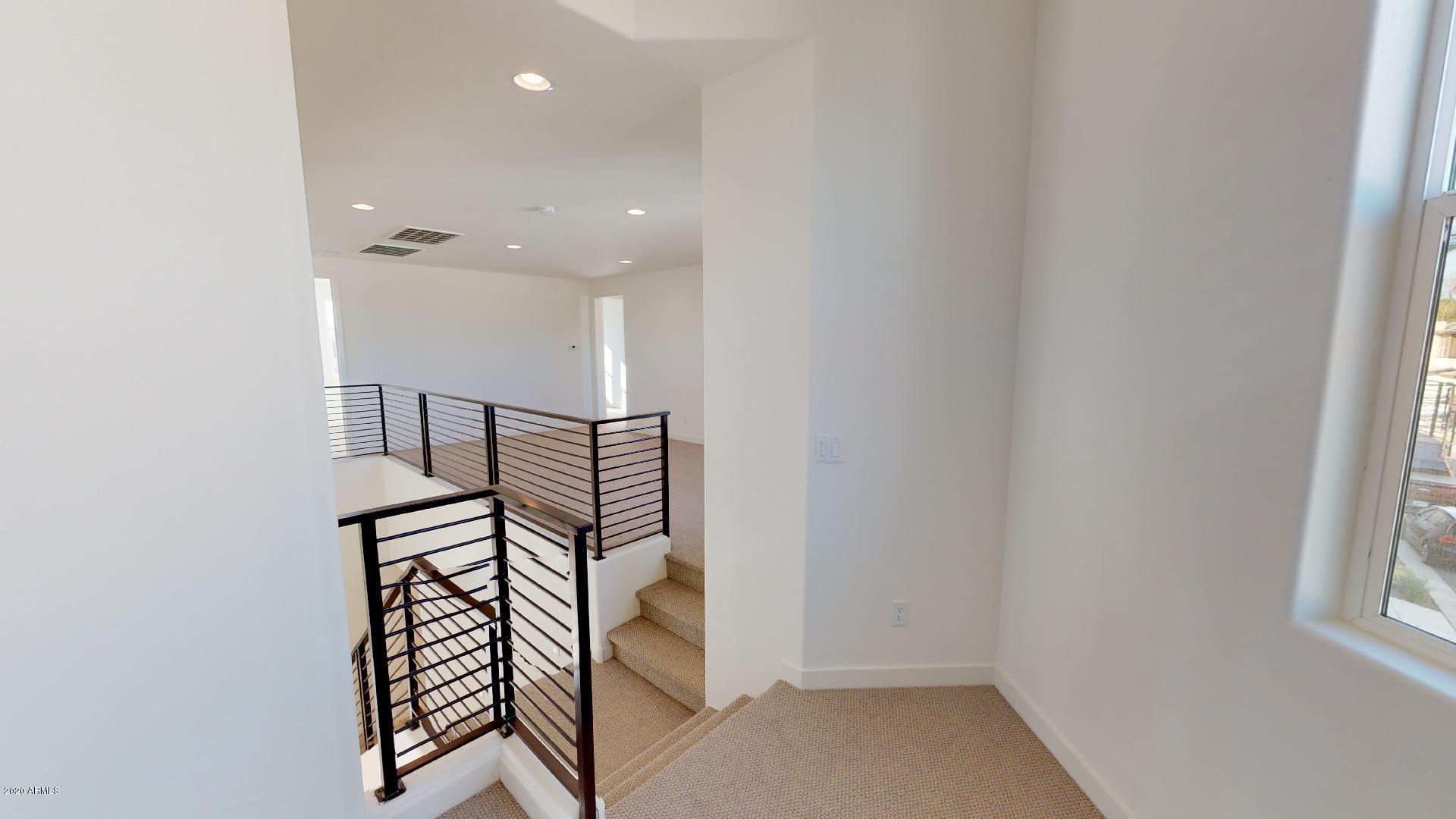 1555 East Ocotillo Road, Unit 13 Phoenix, AZ 85014 - Photo 16 of 18 small loft