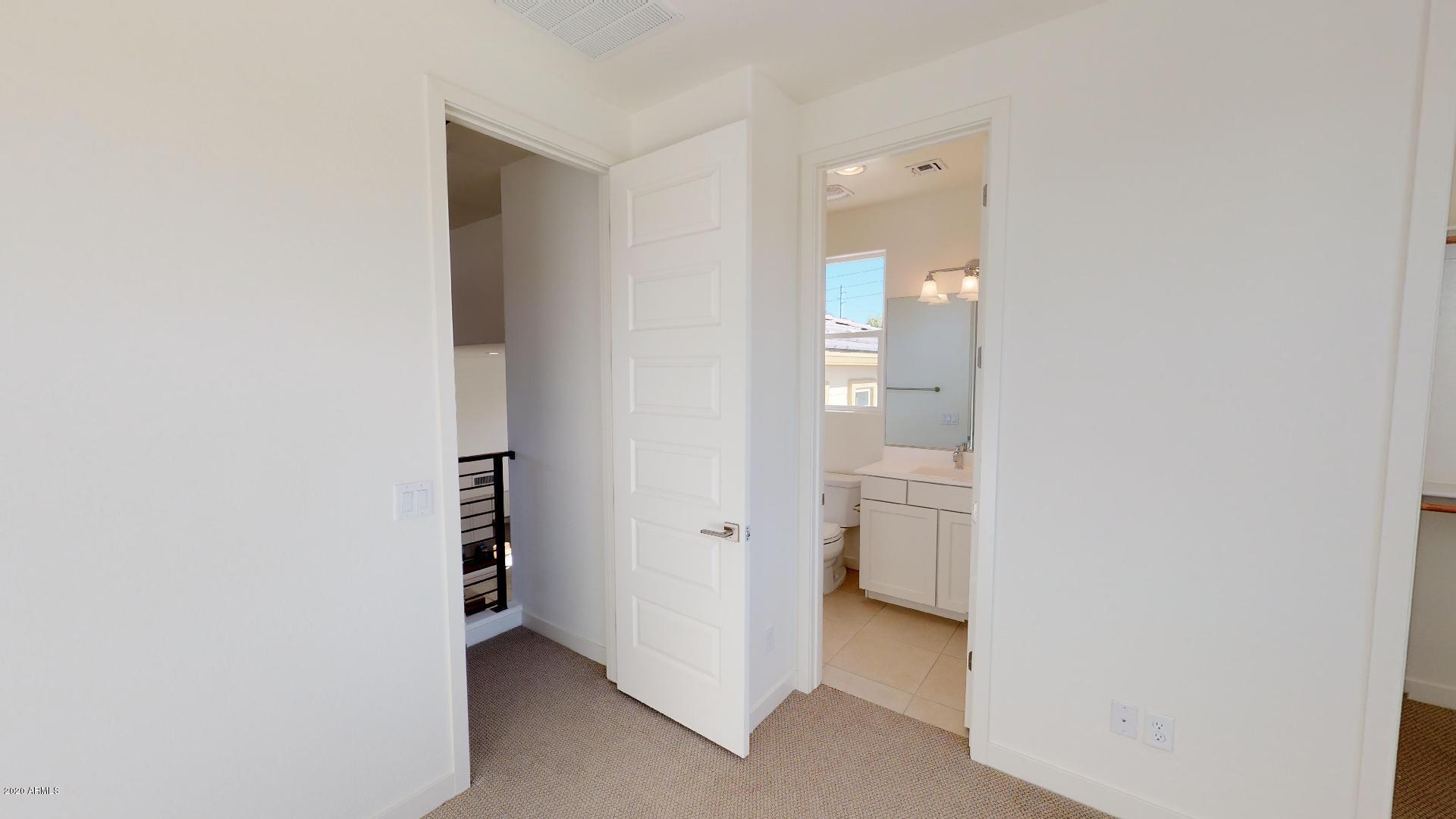 1555 East Ocotillo Road, Unit 13 Phoenix, AZ 85014 - Photo 8 of 18 en suite
