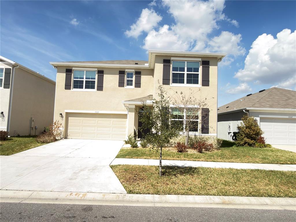 33333 Field Maple Loop Wesley Chapel, FL 33545 - Photo 4 of 34