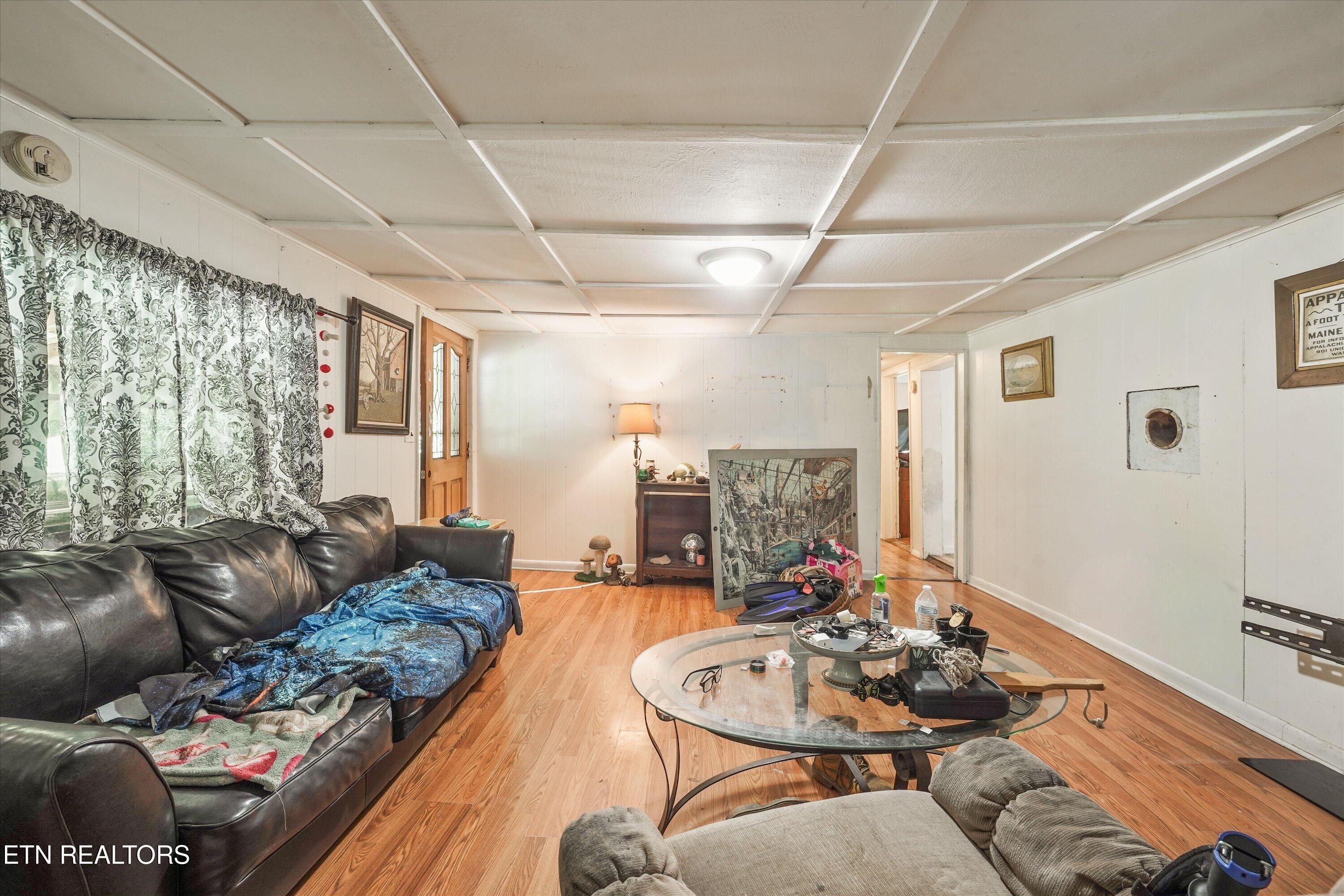 9122 Pickens Gap Road Knoxville, TN 37920 - Photo 11 of 34 10-9122 Pickens Gap Rd06