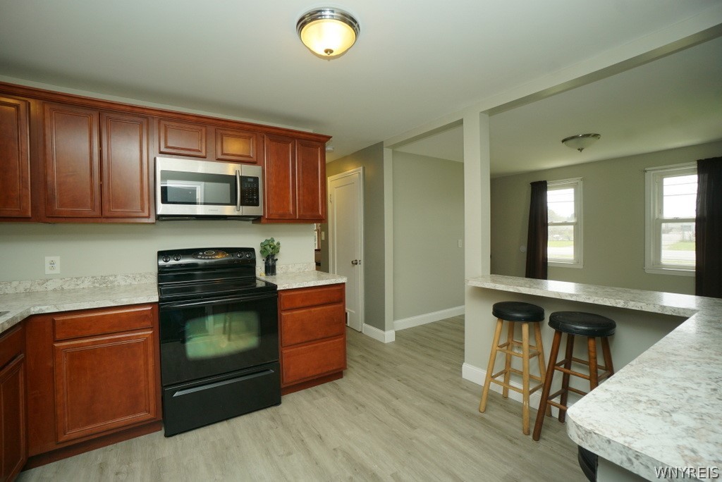 13402 Main Street Newstead, NY 14001 - Photo 4 of 17 Open to dinning room (facing south)