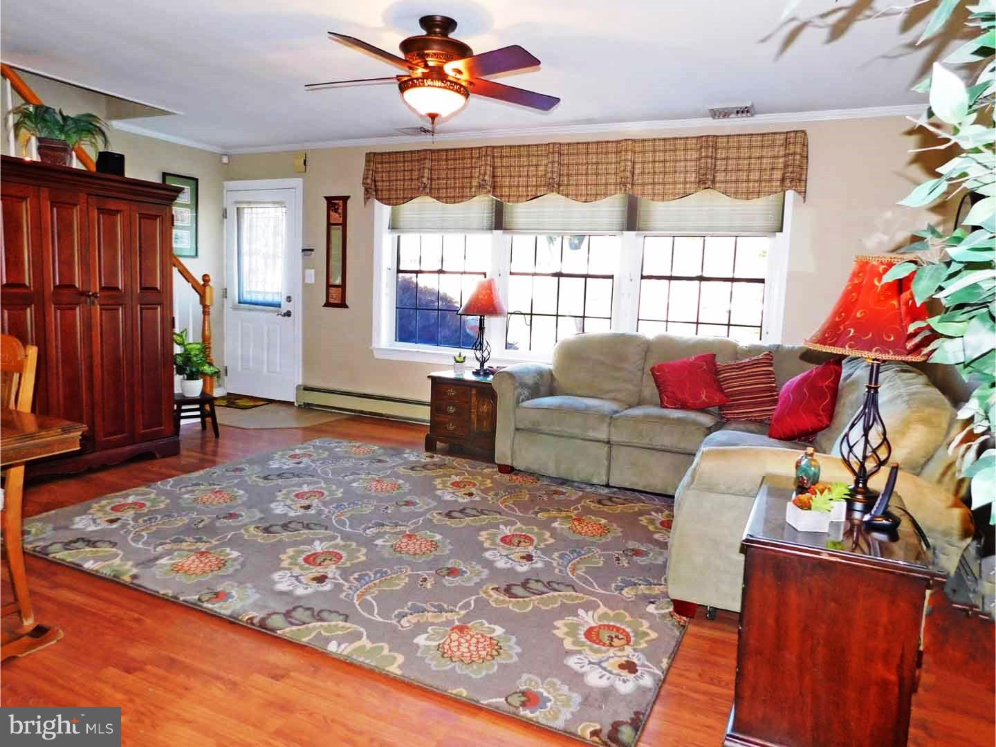 102 Harmony Road Levittown, PA 19056 - Photo 4 of 25 Living Room