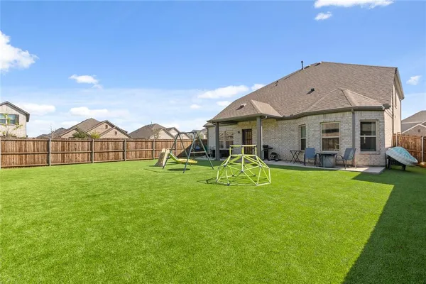 $479,000 | 7600 Poplar Drive, Argyle, TX 76226