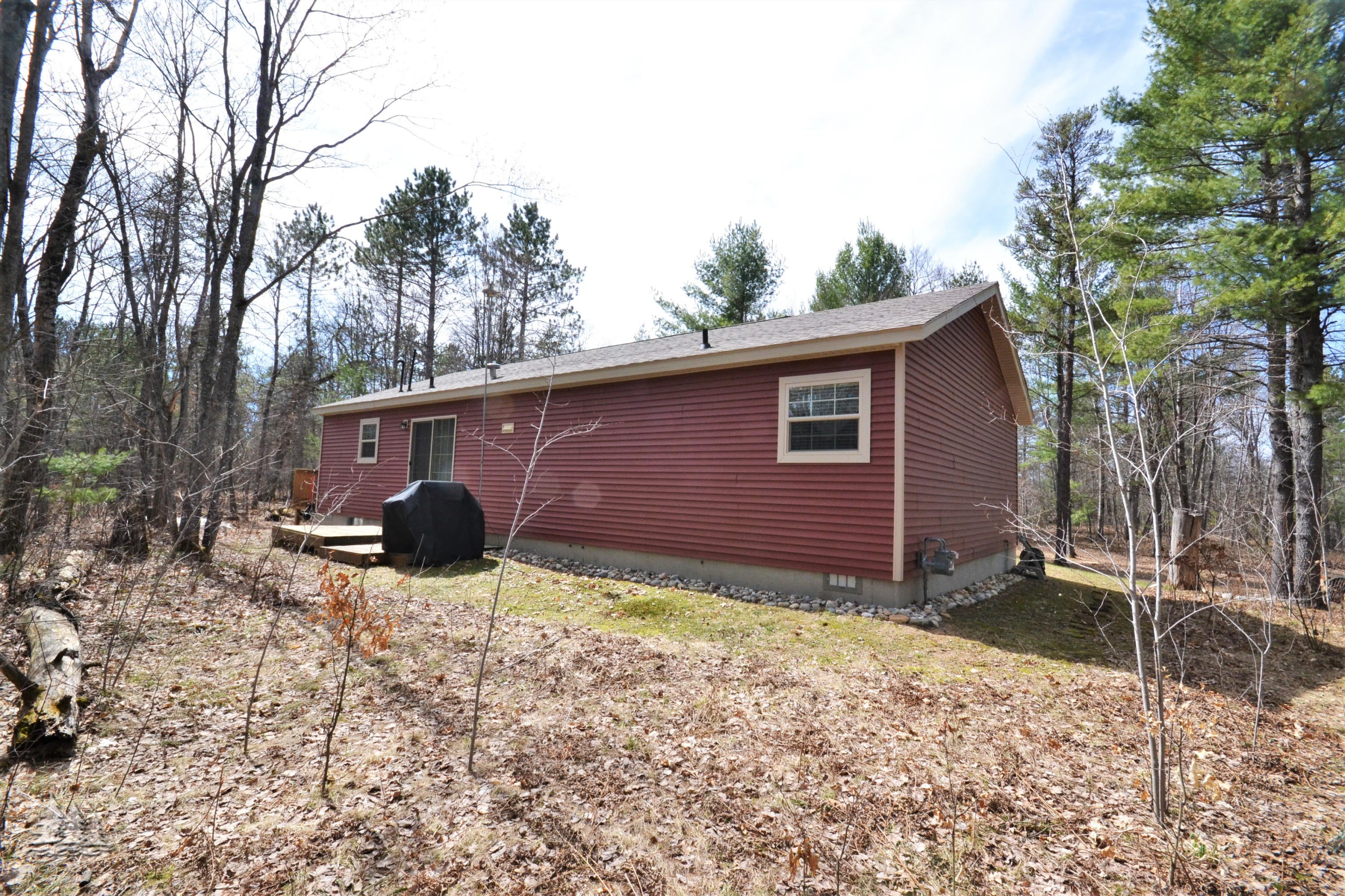 2749 Hill Road Lewiston, MI 49756 - Photo 6 of 33 Gallery Image 6
