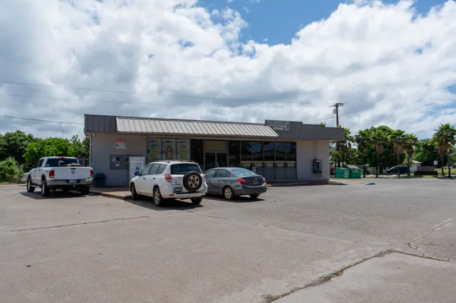 $2,600,000 | 8171 Kekaha Road, Kekaha, HI 96752