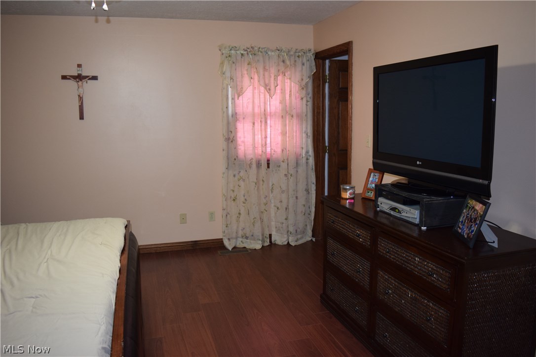 909 Bridge Road Akron, OH 44312 - Photo 14 of 32 Gallery Image 14