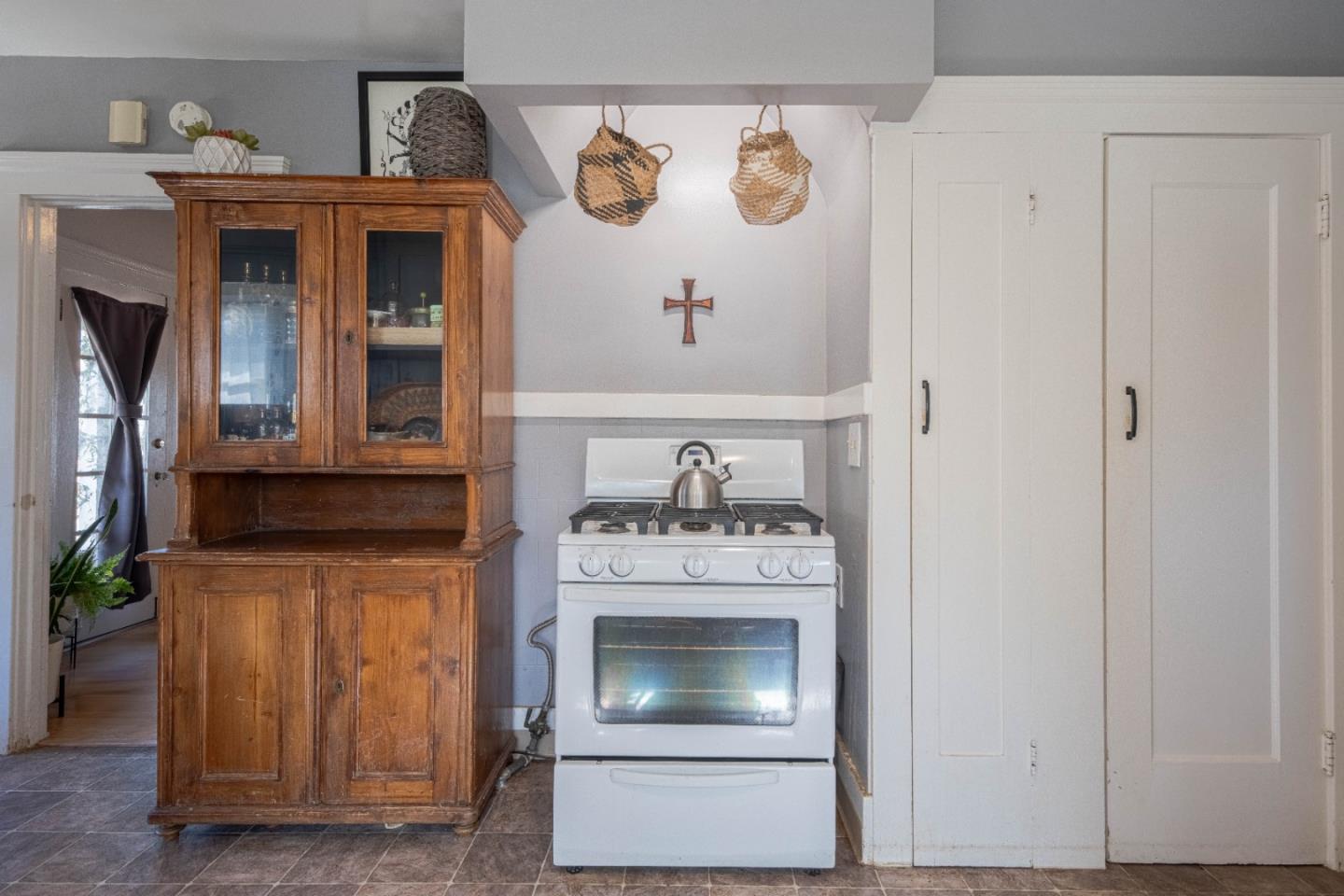 18 Chestnut Street Salinas, CA 93901 - Photo 13 of 32