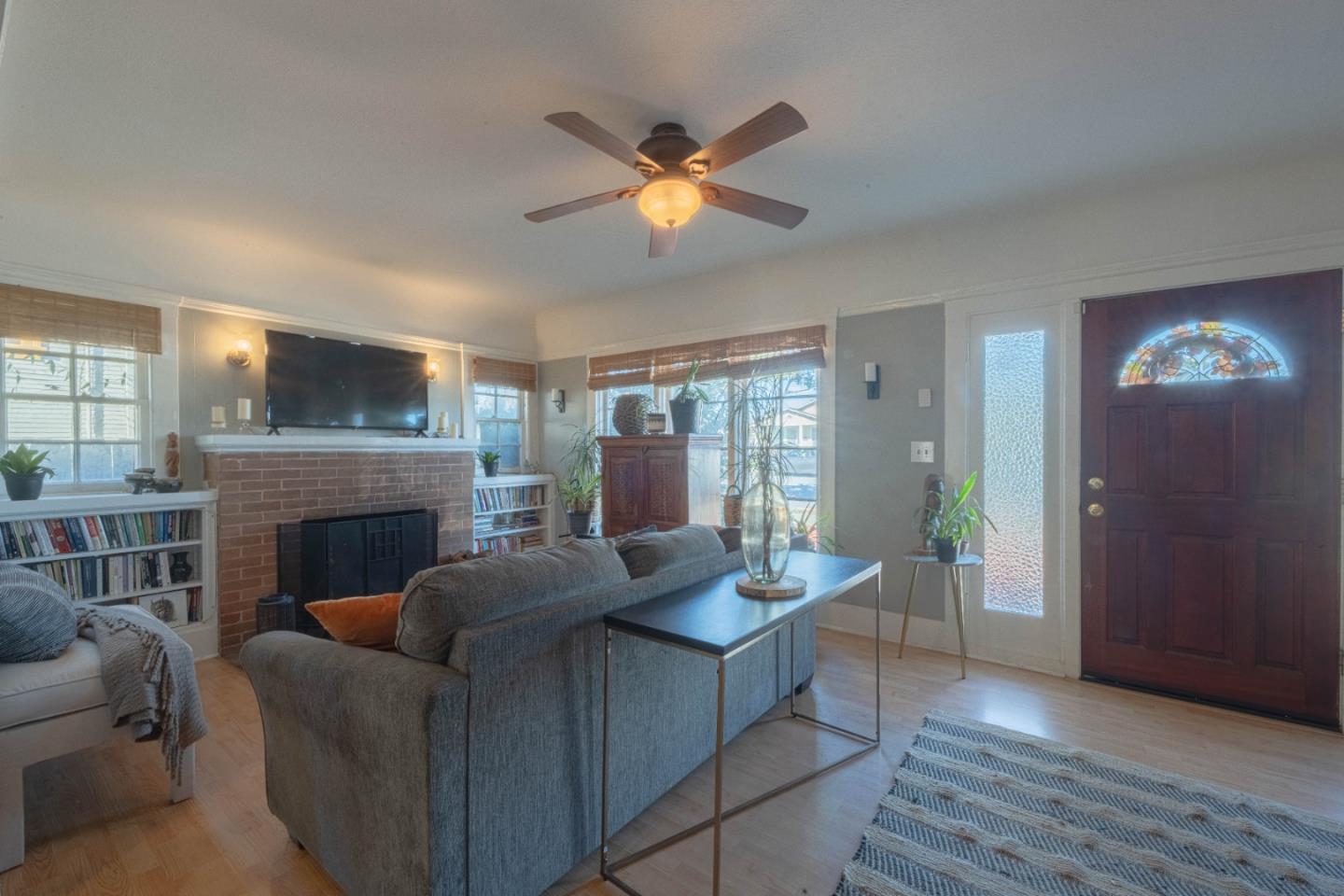 18 Chestnut Street Salinas, CA 93901 - Photo 5 of 32 a living room with furniture and a fireplace