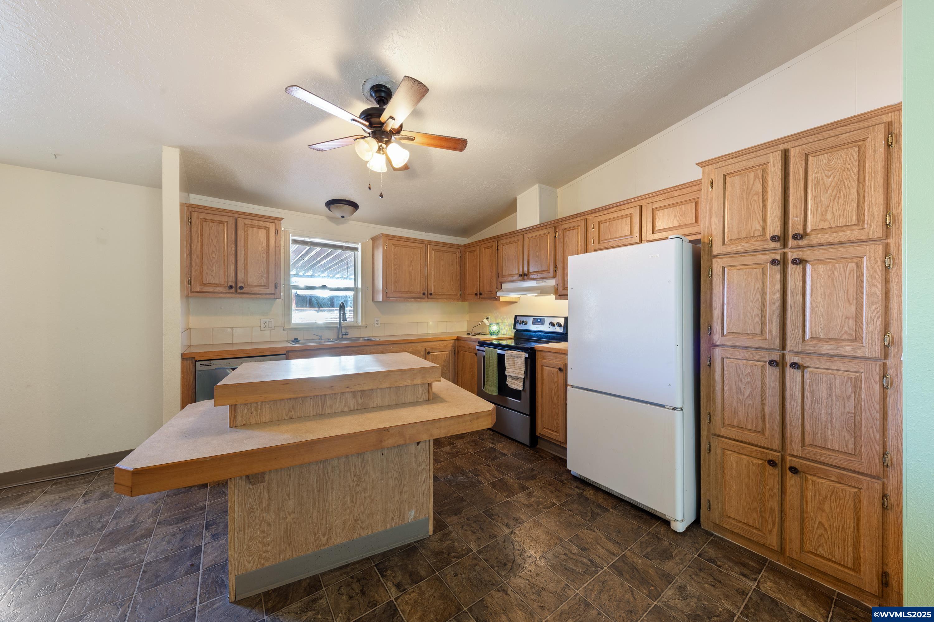 857 Hoffman Road Northeast, Unit 11 Salem, OR 97301 - Photo 7 of 25 Gallery Image 7