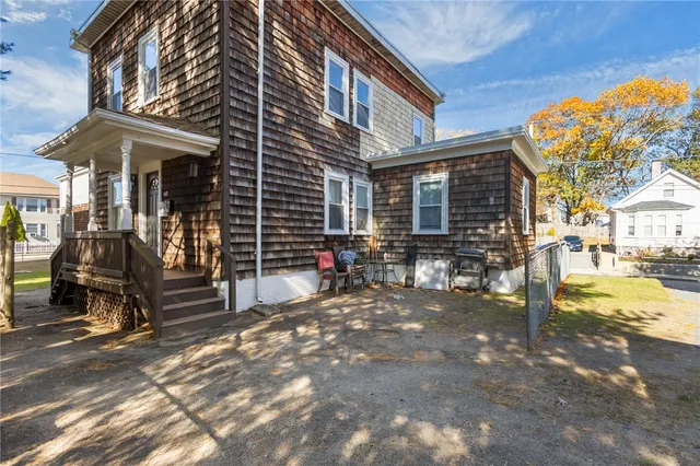 $1,700 | 60 Morris Avenue, Pawtucket, RI 02860