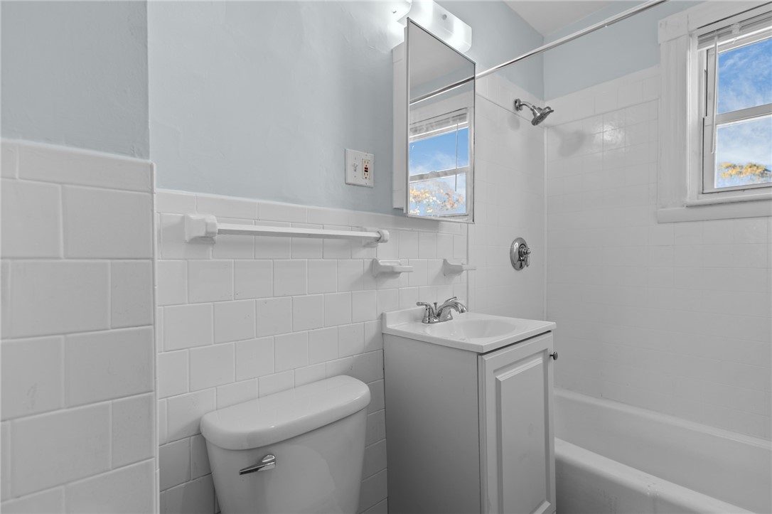 60 Morris Avenue Pawtucket, RI 02860 - Photo 7 of 25