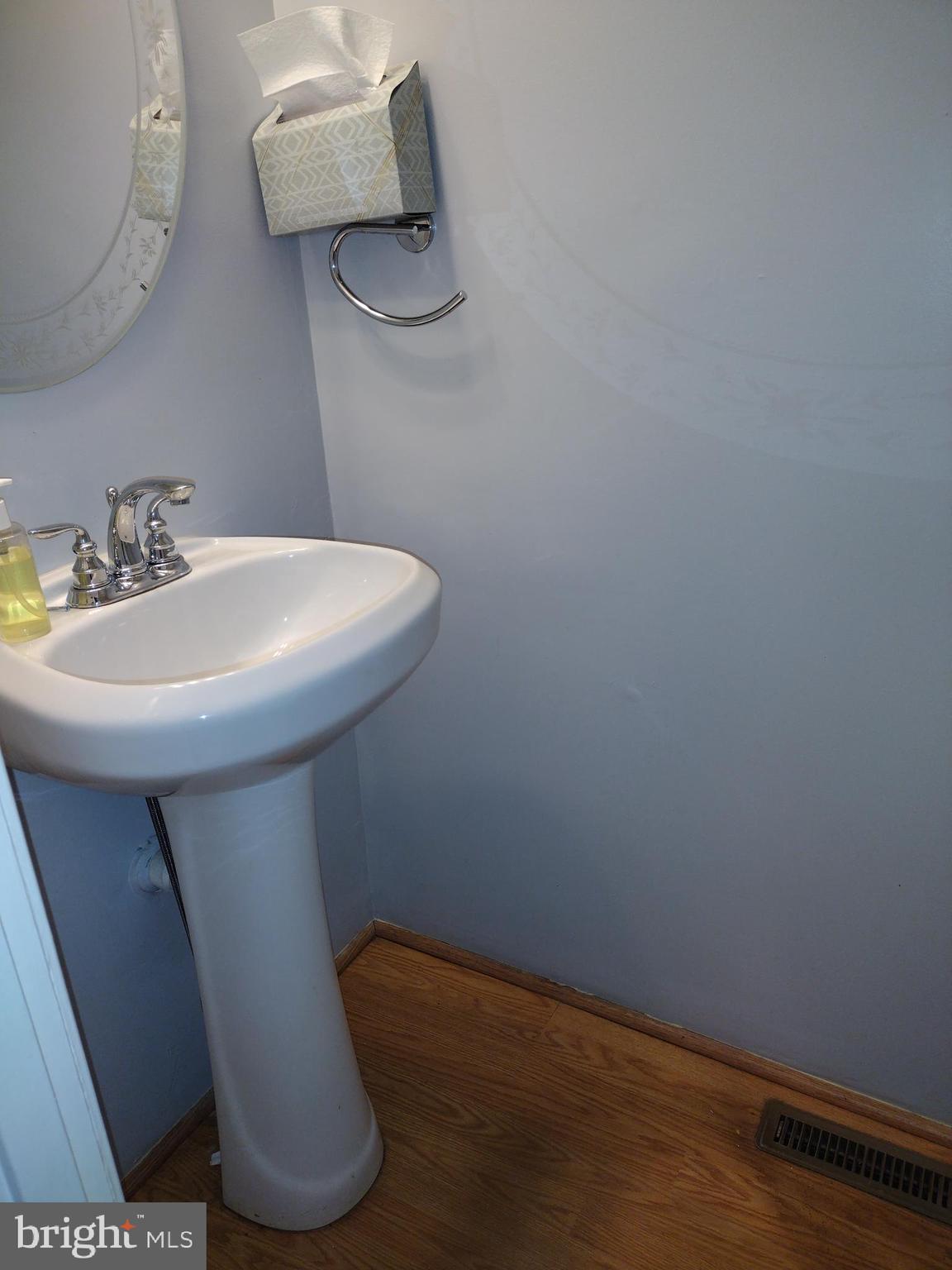 6913 Rockfield Road Baltimore, MD 21244 - Photo 24 of 31 bathroom on 1st lvl