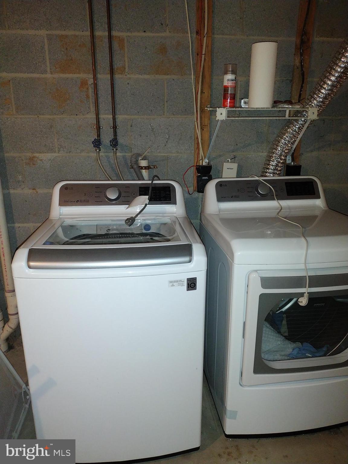 6913 Rockfield Road Baltimore, MD 21244 - Photo 27 of 31 washer and dryer