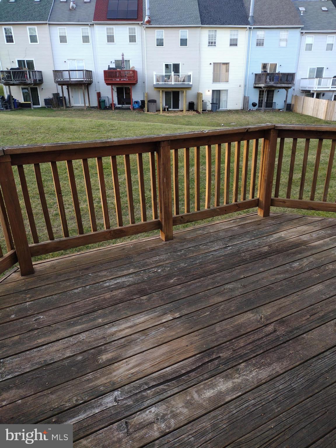 6913 Rockfield Road Baltimore, MD 21244 - Photo 30 of 31 deck