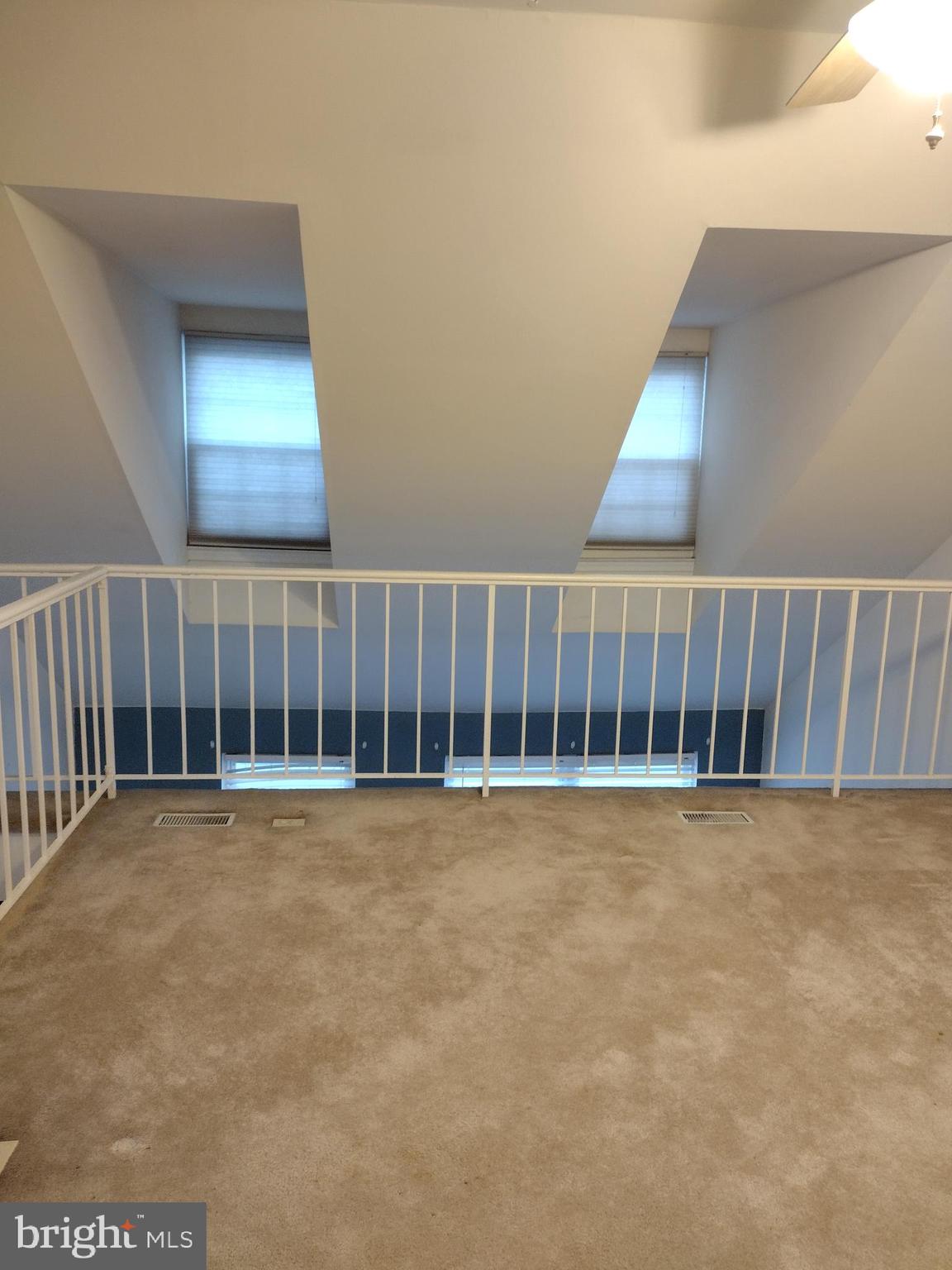 6913 Rockfield Road Baltimore, MD 21244 - Photo 10 of 31 loft