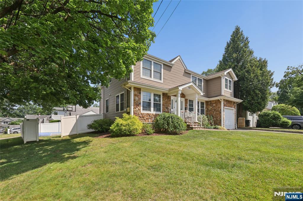 135 Rector Court Bergenfield, NJ 07621 - Photo 12 of 34