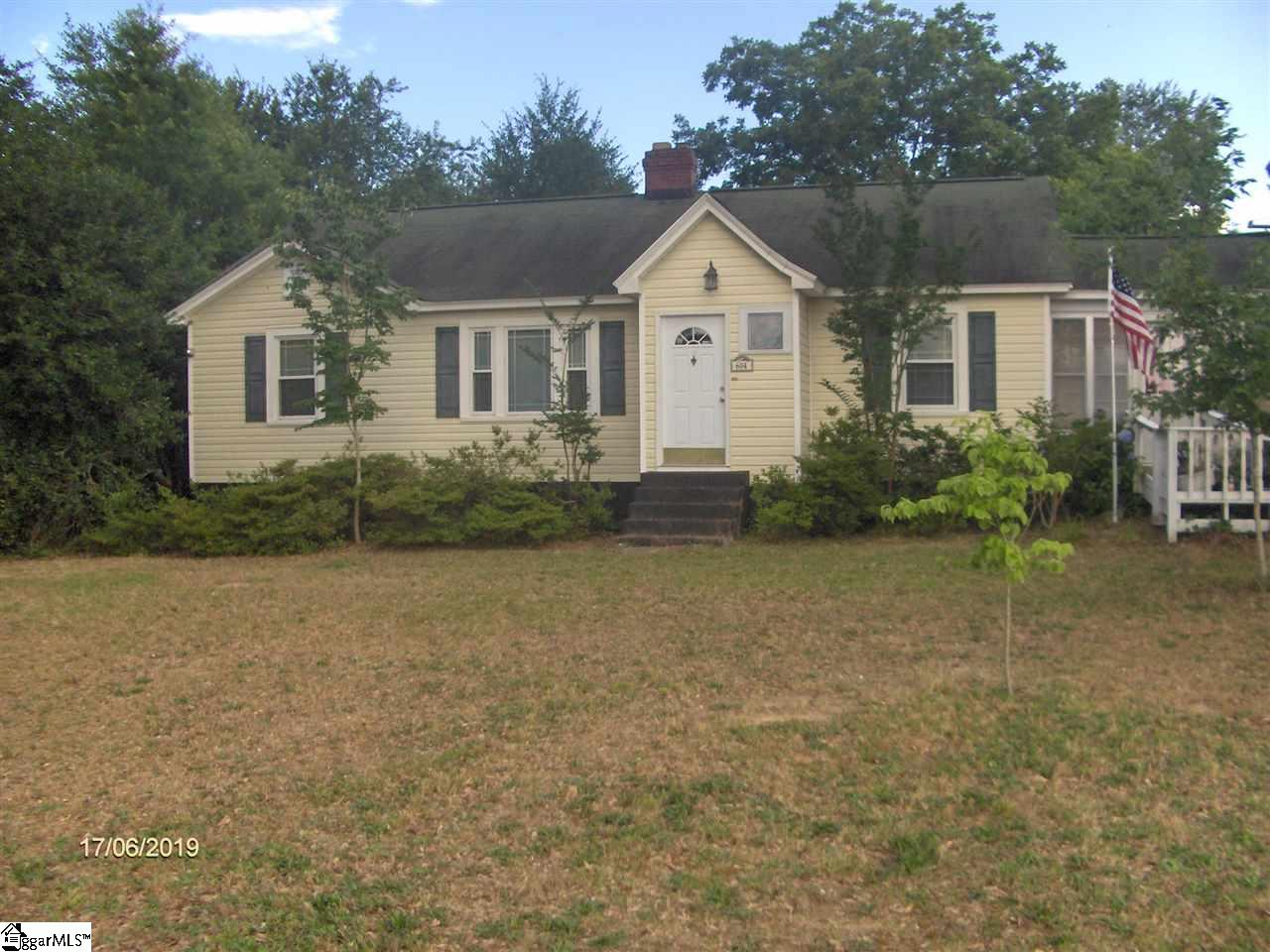 604 Calhoun Road Belton, SC 29627 - Photo 1 of 18