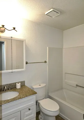 $143,995 | 3939 Madison Avenue, Unit 241, North Highlands, CA 95660