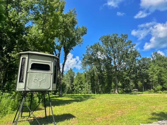 a view of a park that has a sign on it