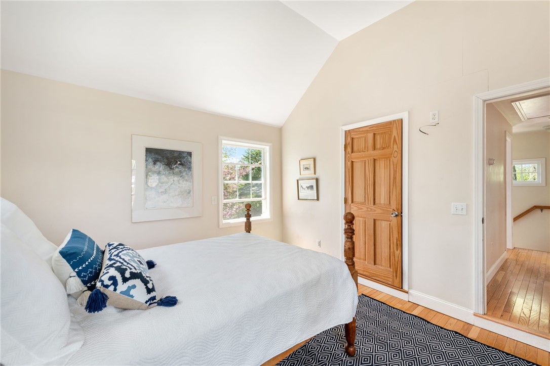52 County Road Barrington, RI 02806 - Photo 11 of 14
