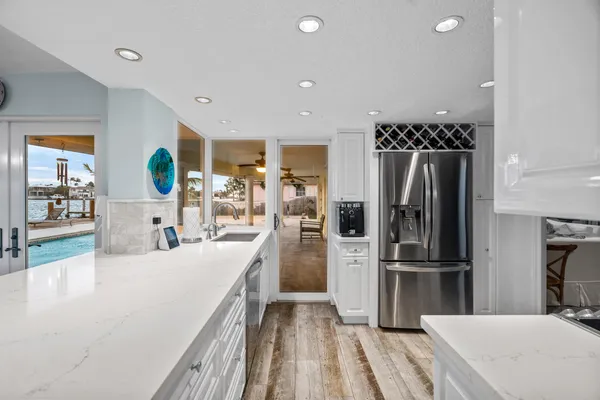 $10,000 | 844 East Drive, Boynton Beach, FL 33435