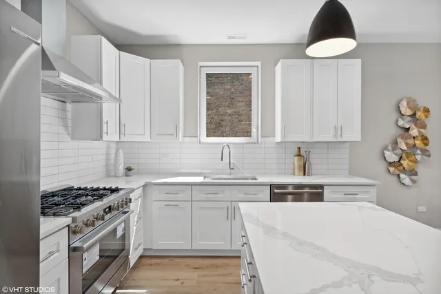 $12,500,000 | 3335-3341 North Sheffield Avenue, Chicago, IL 60657