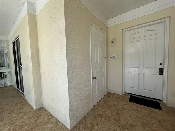 $5,500 | 3705 54th Drive West, Unit 201, Bradenton, FL 34210