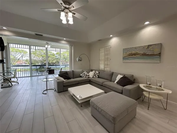 $5,500 | 3705 54th Drive West, Unit 201, Bradenton, FL 34210