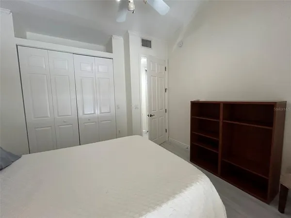 $5,500 | 3705 54th Drive West, Unit 201, Bradenton, FL 34210