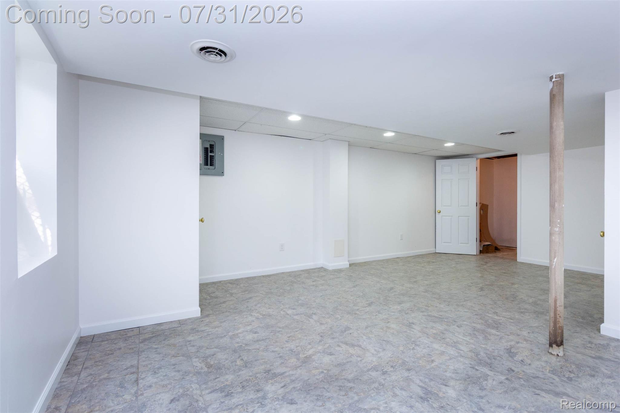 3388 Riverside Drive Canton, MI 48188 - Photo 35 of 48 interior (30).jpg
