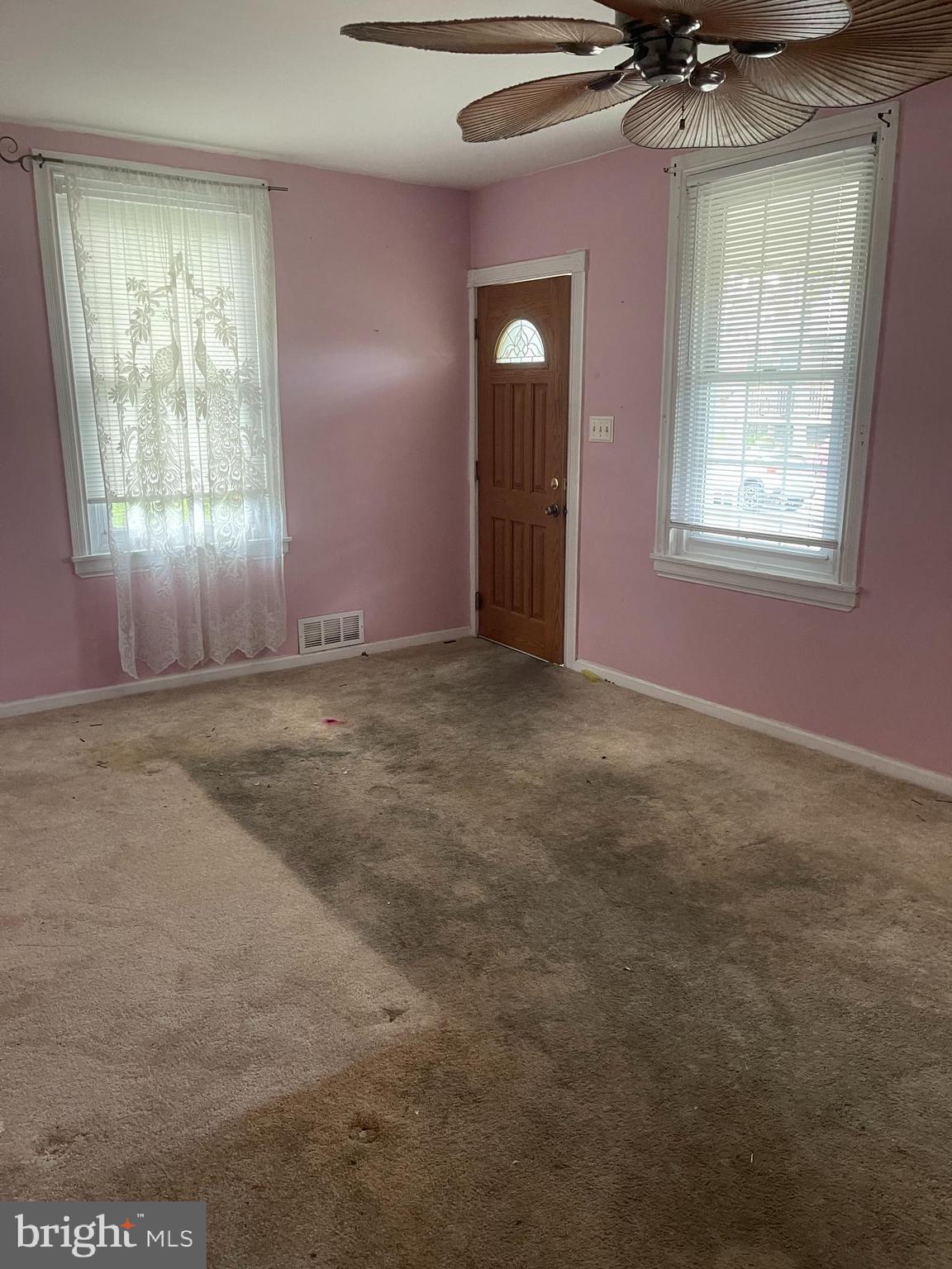 7424 Rising Sun Avenue Philadelphia, PA 19111 - Photo 2 of 15 Gallery Image 2