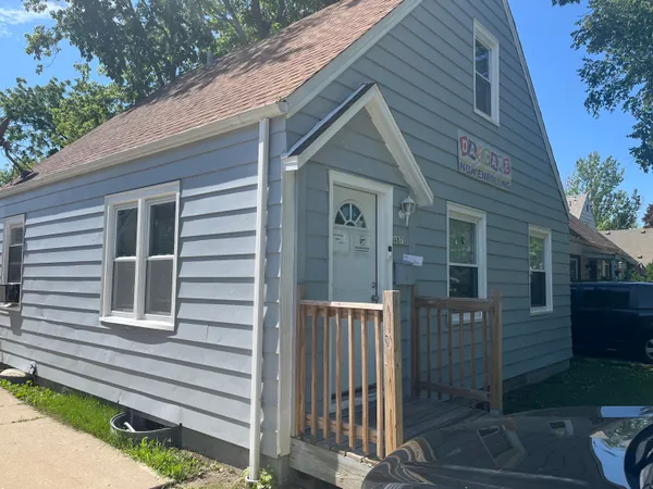 $189,900 | 4873 North 26th Street, Milwaukee, WI 53209
