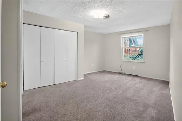 $1,840 | 5523 Ellsworth Avenue, Unit 6C, Pittsburgh, PA 15232