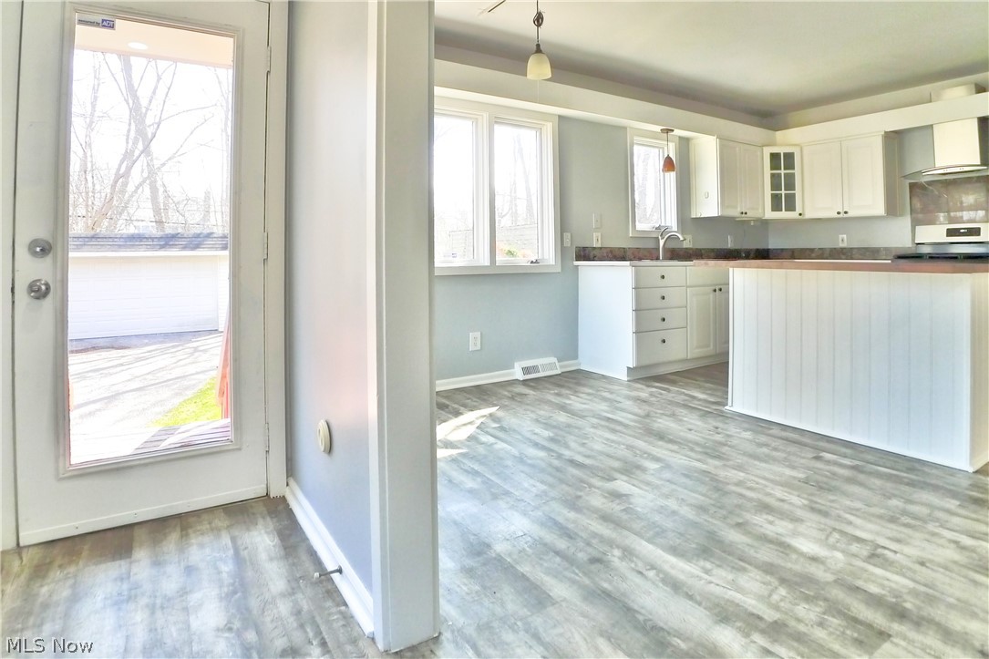 2191 Cranston Road Cleveland, OH 44118 - Photo 14 of 34