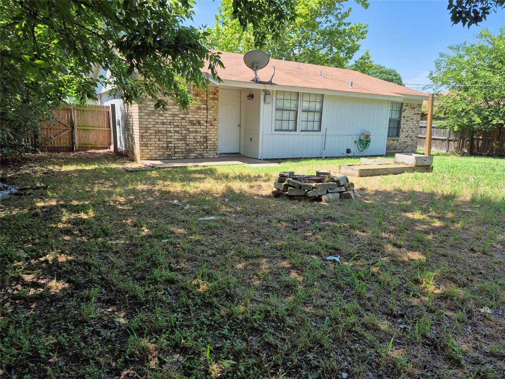 825 Springhill Drive Burleson, TX 76028 - Photo 22 of 22