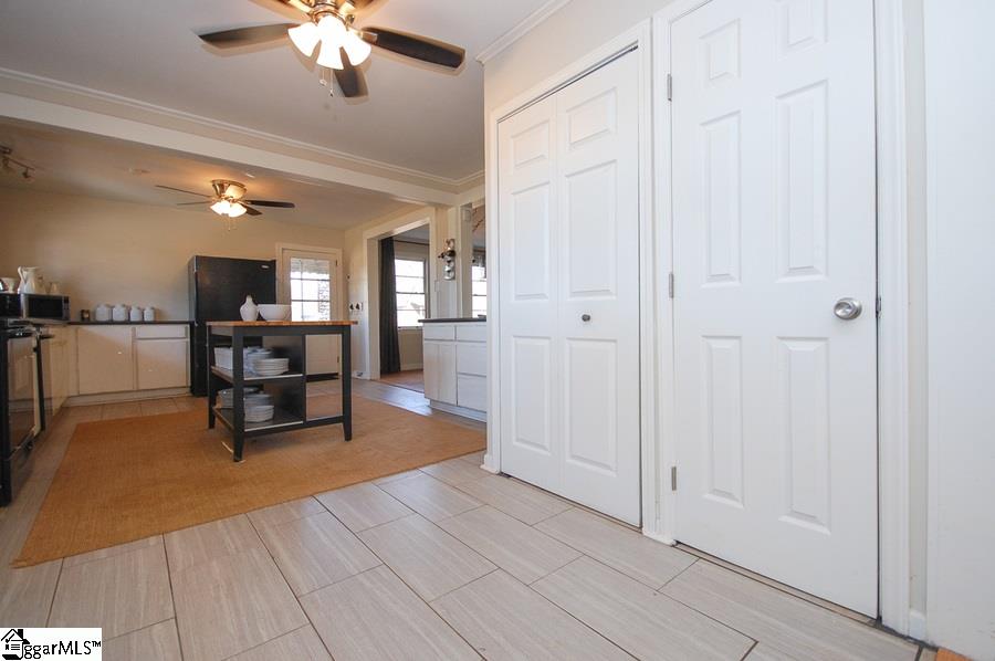142 Maple Drive Greer, SC 29651 - Photo 8 of 28 Gallery Image 8
