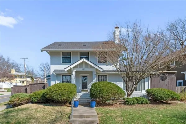 $585,000 | 5901 Grand Avenue, Kansas City, MO 64113