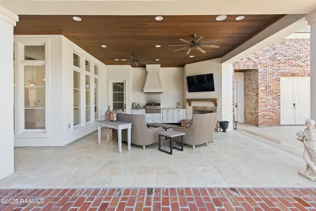 $1,650,000 | 208 Oak Side Alley, Lafayette, LA 70508