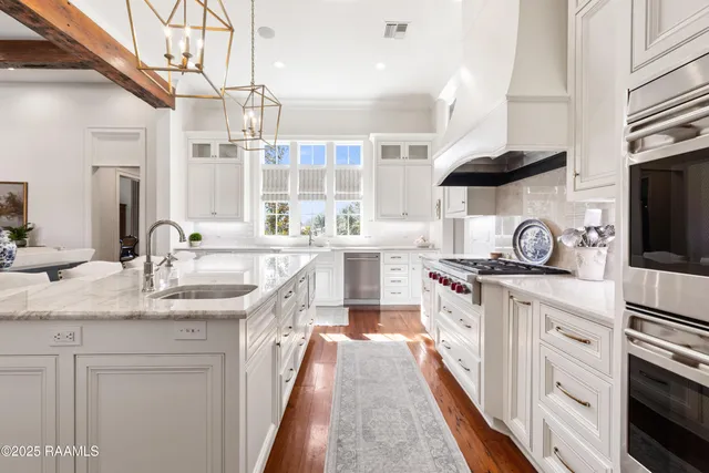 $1,650,000 | 208 Oak Side Alley, Lafayette, LA 70508