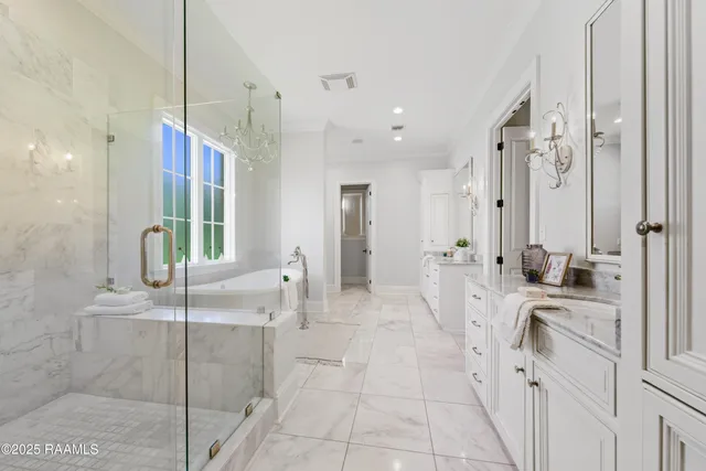 $1,650,000 | 208 Oak Side Alley, Lafayette, LA 70508